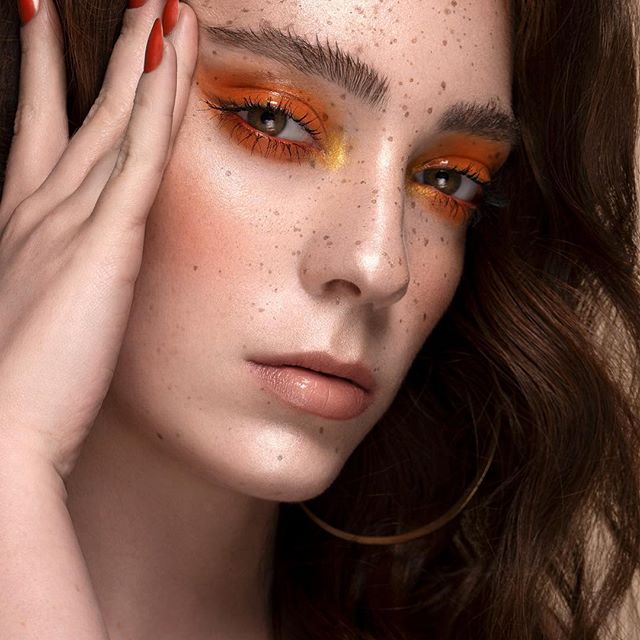 onirica cosmetics - orange & gold look by omar turrini - multiuse makeup